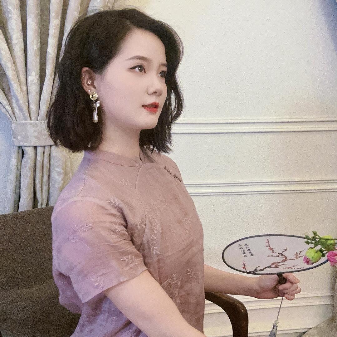 韩穆文艺女装店