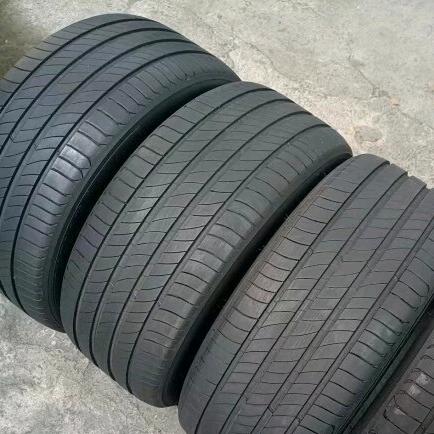 万忧草轮胎轮毂