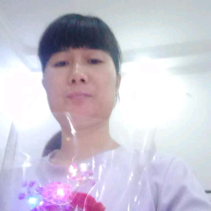 莹莹妈
