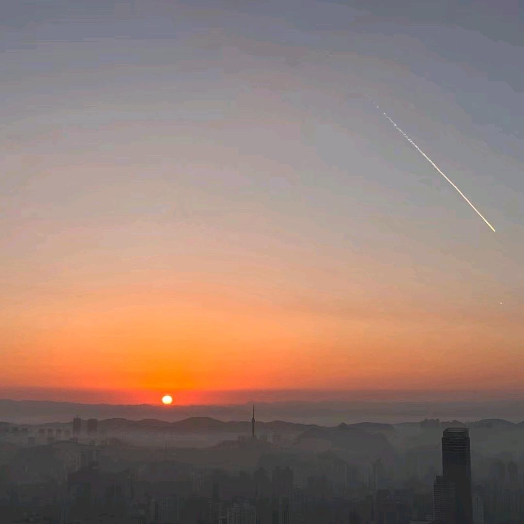 贩卖人间快乐~