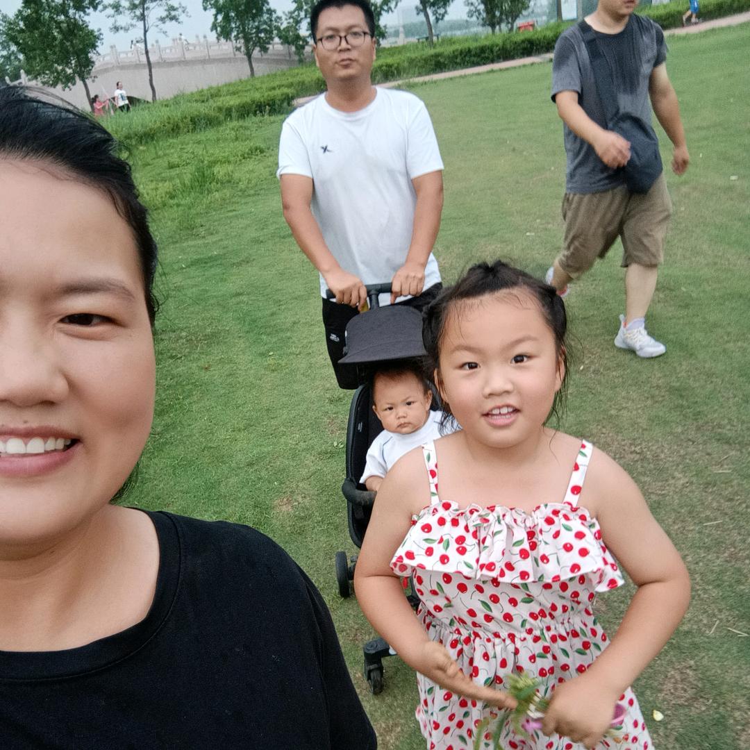 要开心吖丹丹加油