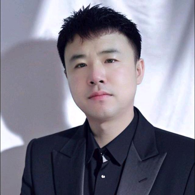 专业彩钢-钢结构刘国忠