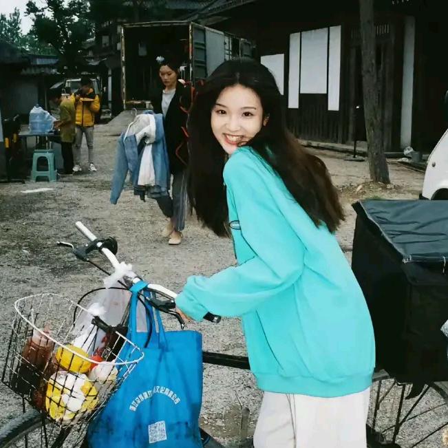 阿清会喜欢玫瑰吗