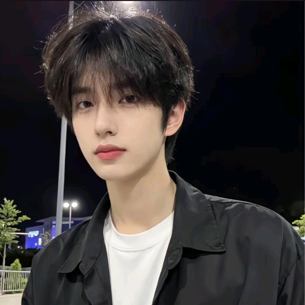 @ꦿ໊一笑᭄🕊而过᭄ꦿᩚ٭: ꧔