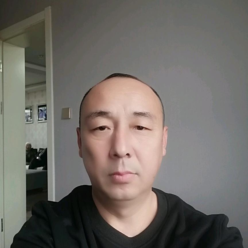 张伊清