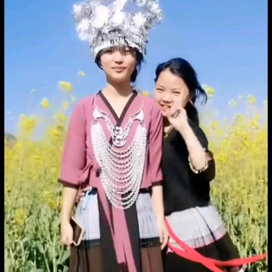 我还想去看庹广忠坚强的奋斗加油💪👷