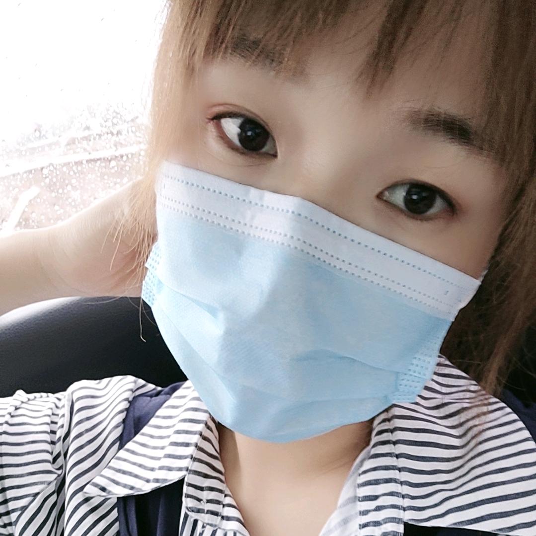 周 周