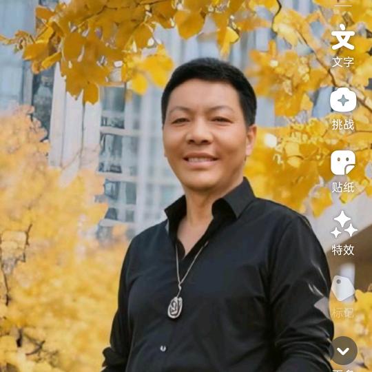 རི་རྩེའི་བུ་།