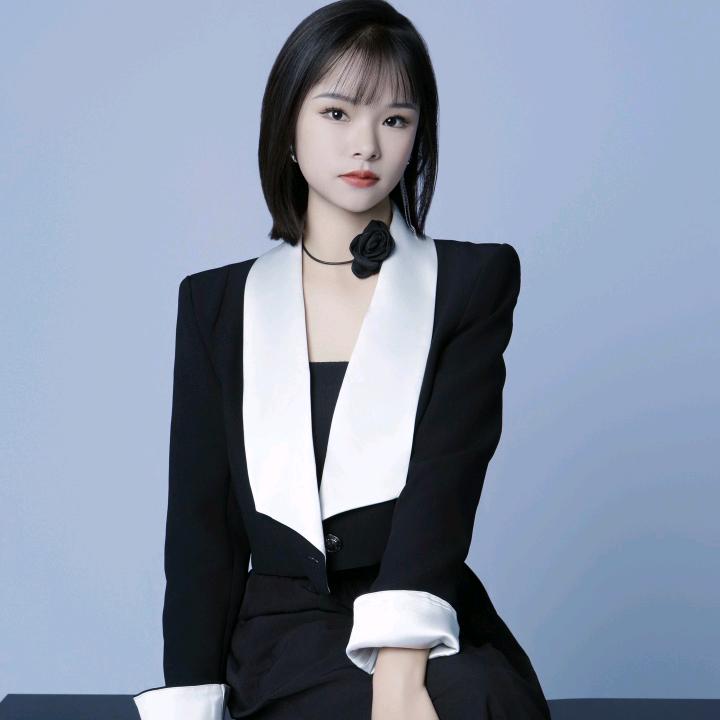 仁怀颜尚美妆凯薇老师