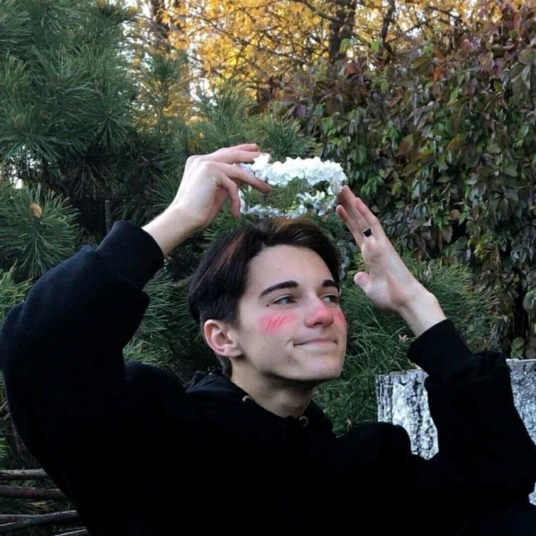 Damon Bee