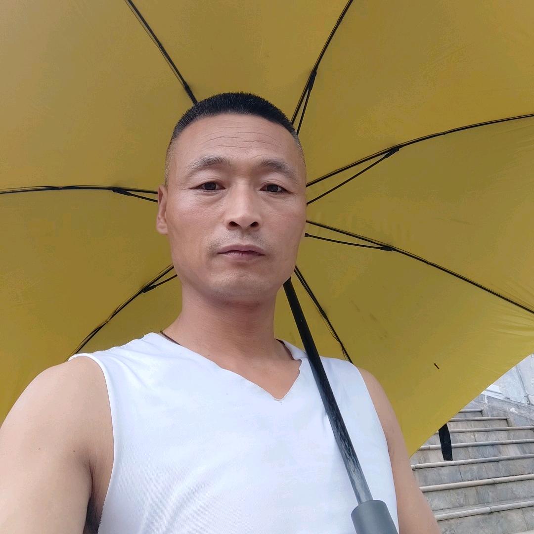 人间非净土，各有各的苦。