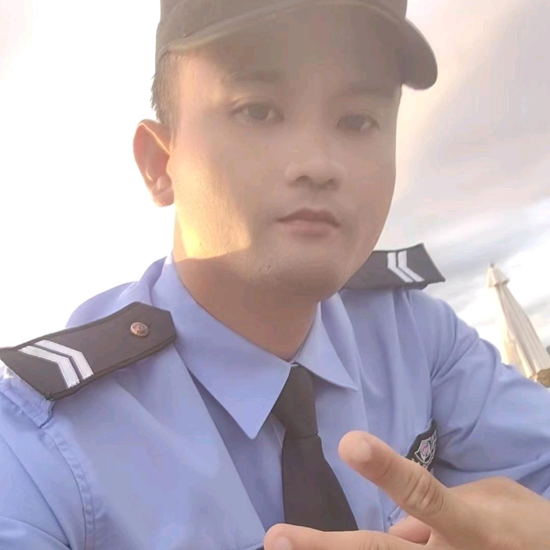 一米八的矮子