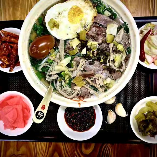 汕头和平镇遵义羊肉粉店