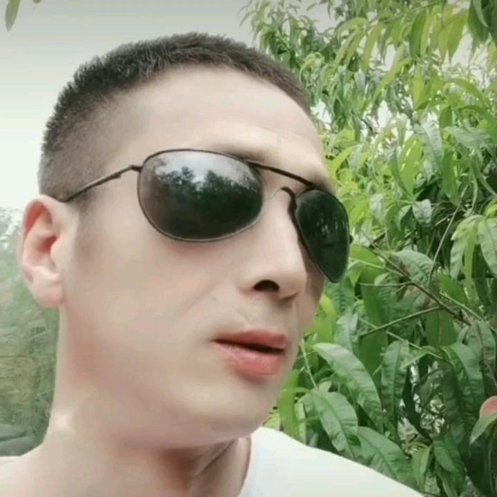 李哥！