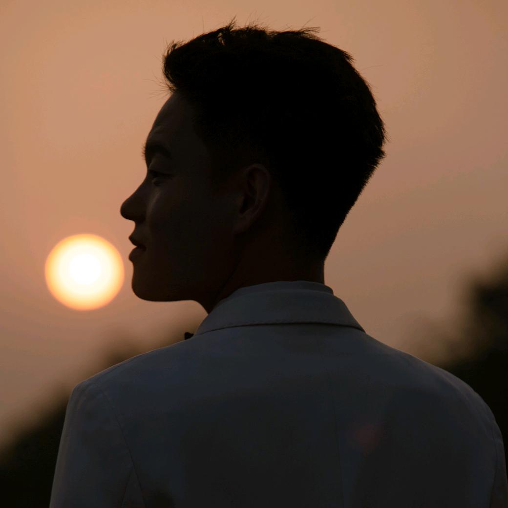 Mr 李