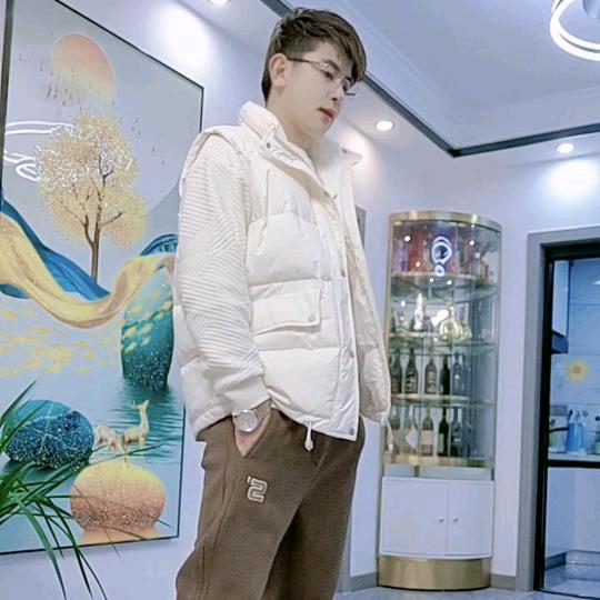 向钱看向后赚