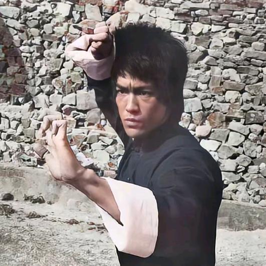 小龍剪影