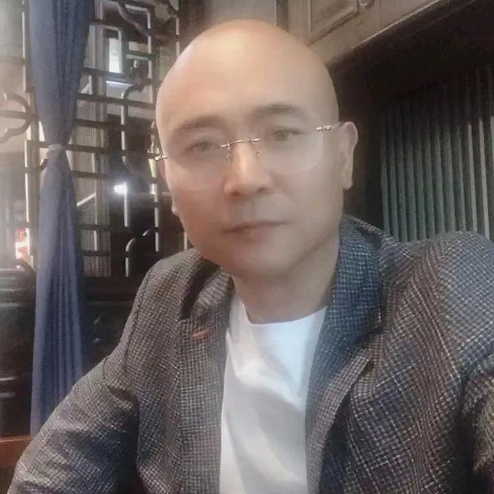 龙哥百事杂谈