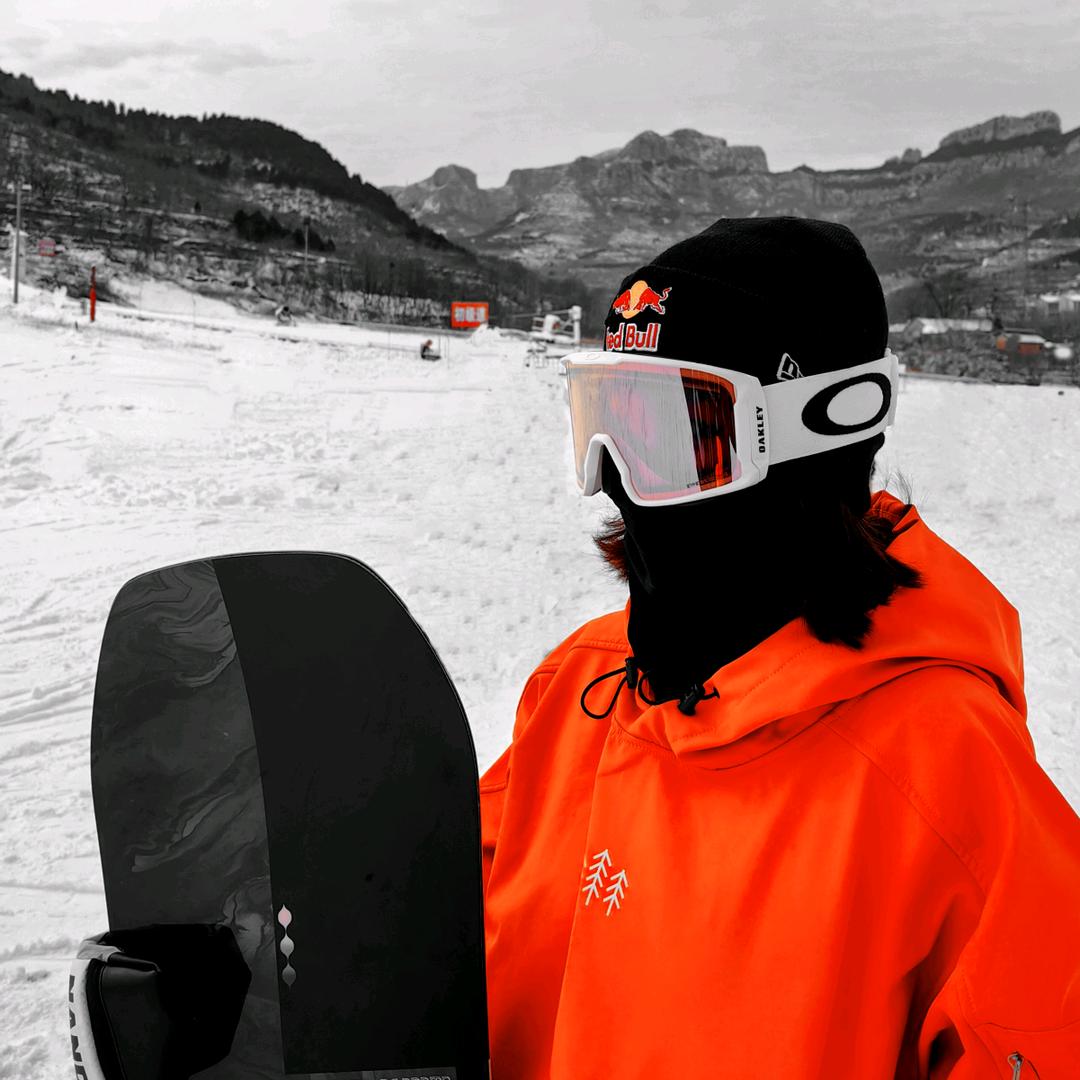 琪摆摆-Pro（七山滑雪场）