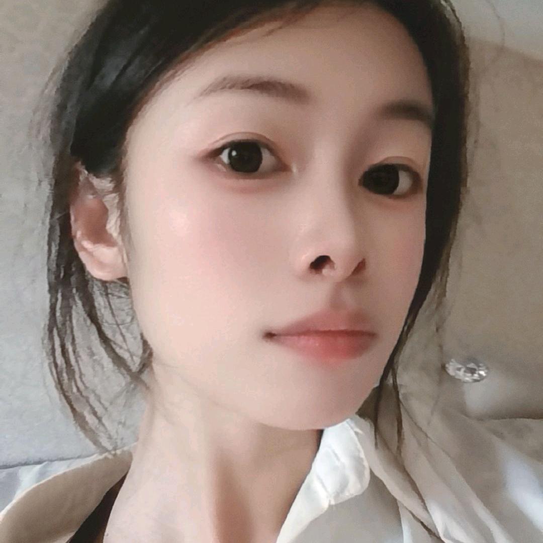 华歌二手车 张婷
