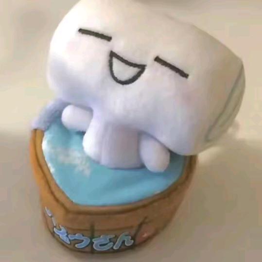 一只秋.