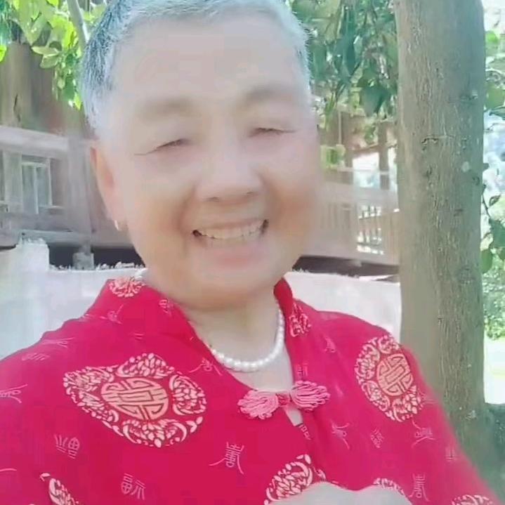 八十多岁的全奶奶