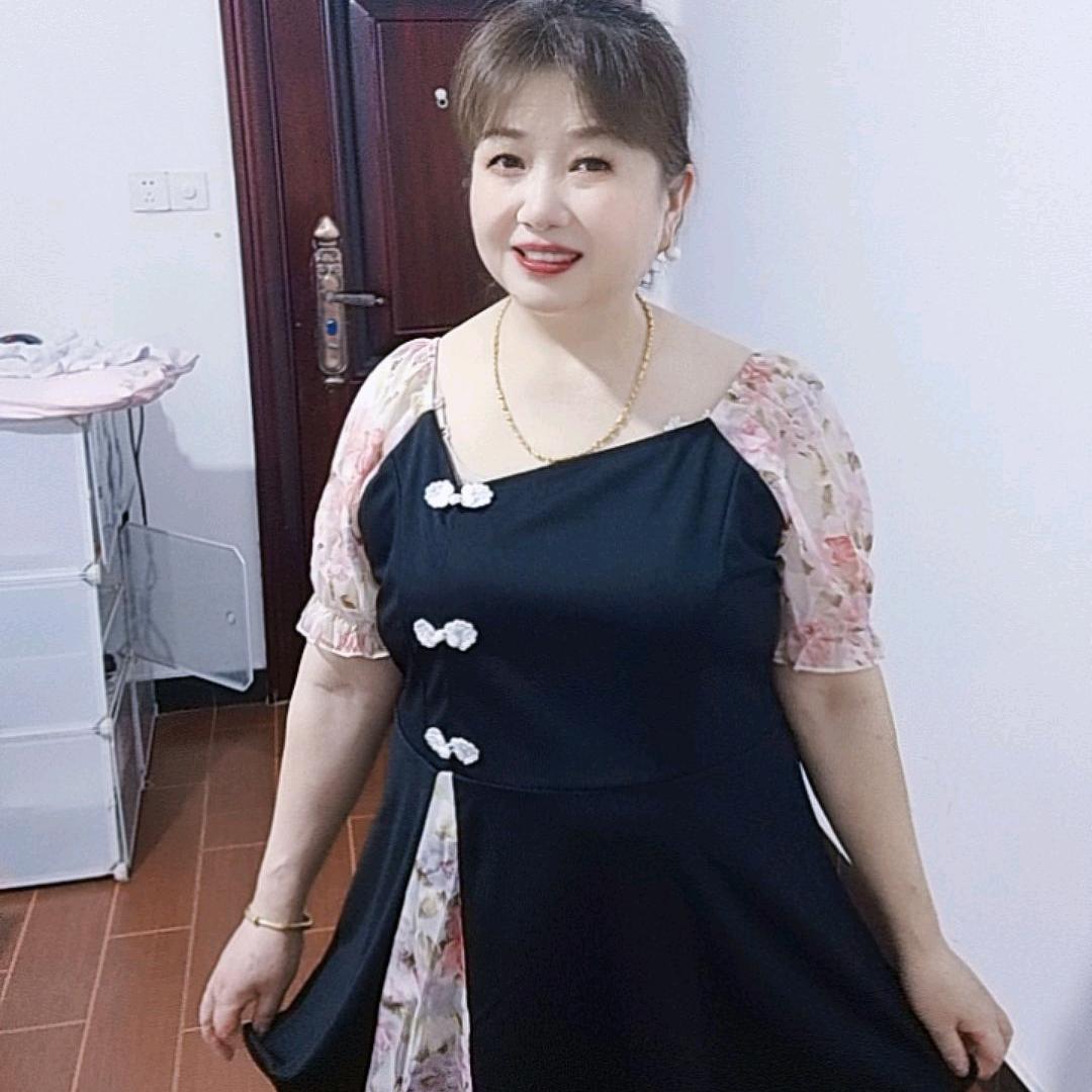 菜市场，明芳