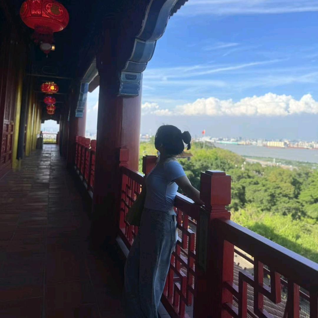 陳 👧🏻 CY