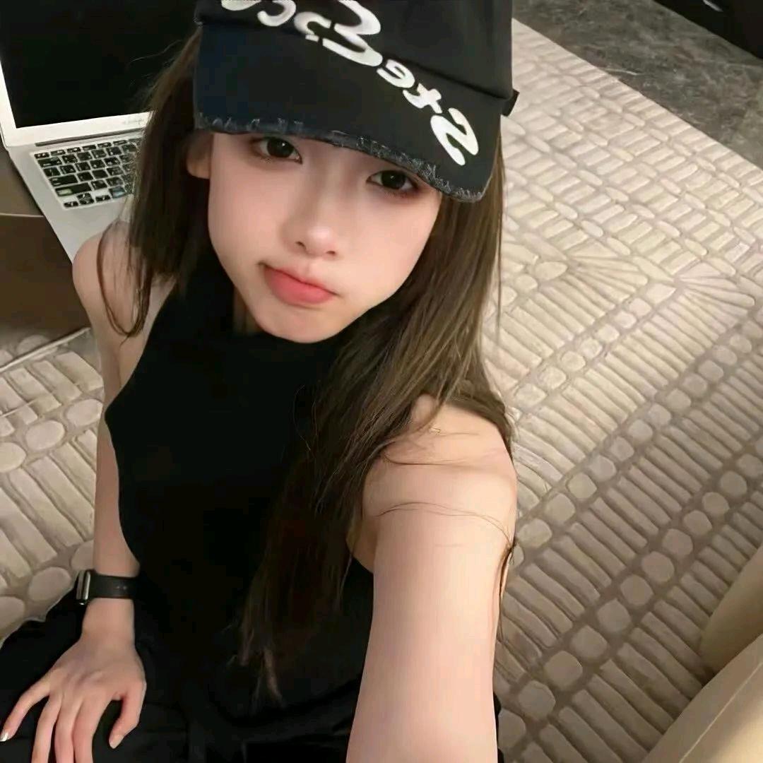 婕婕婕.