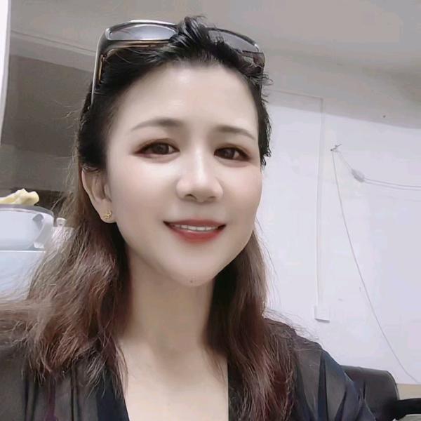 香香，