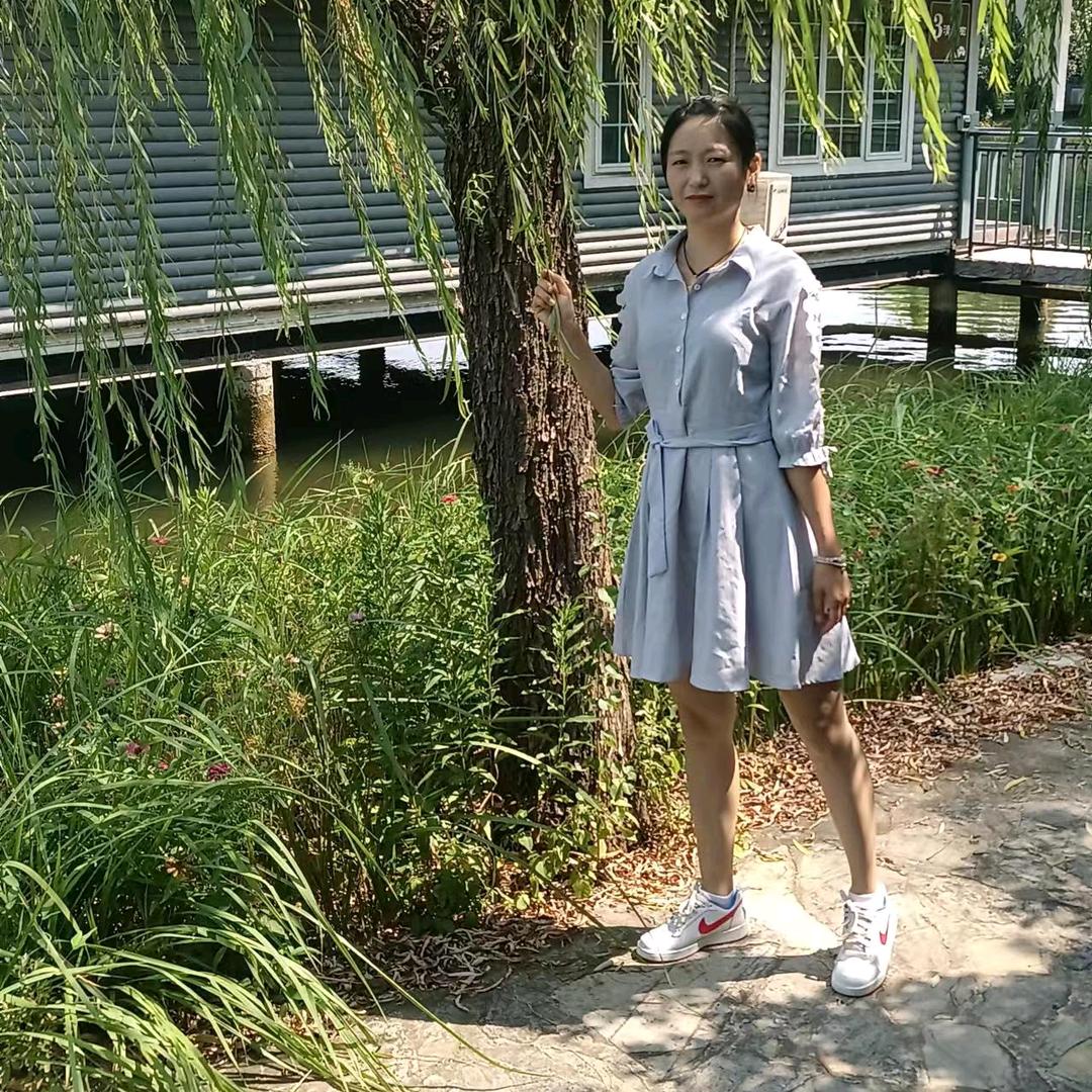 小默默