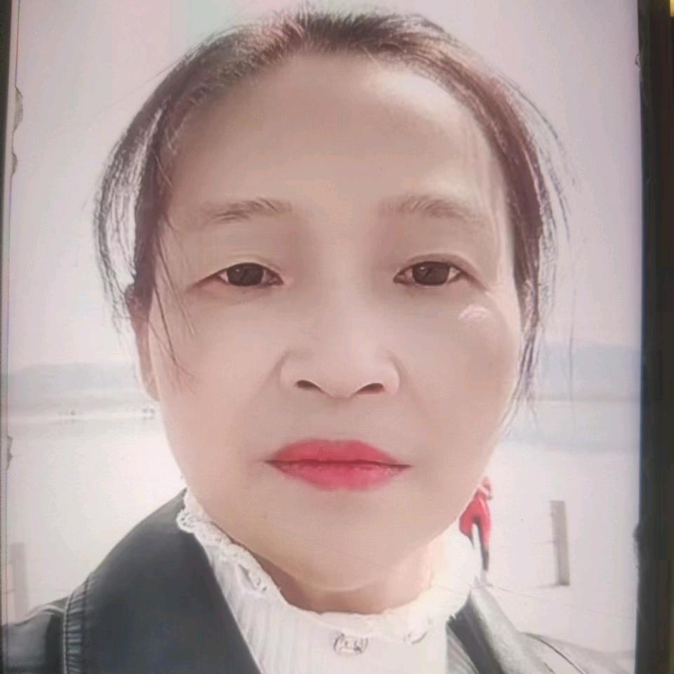 丽丽（早5点10分开播）