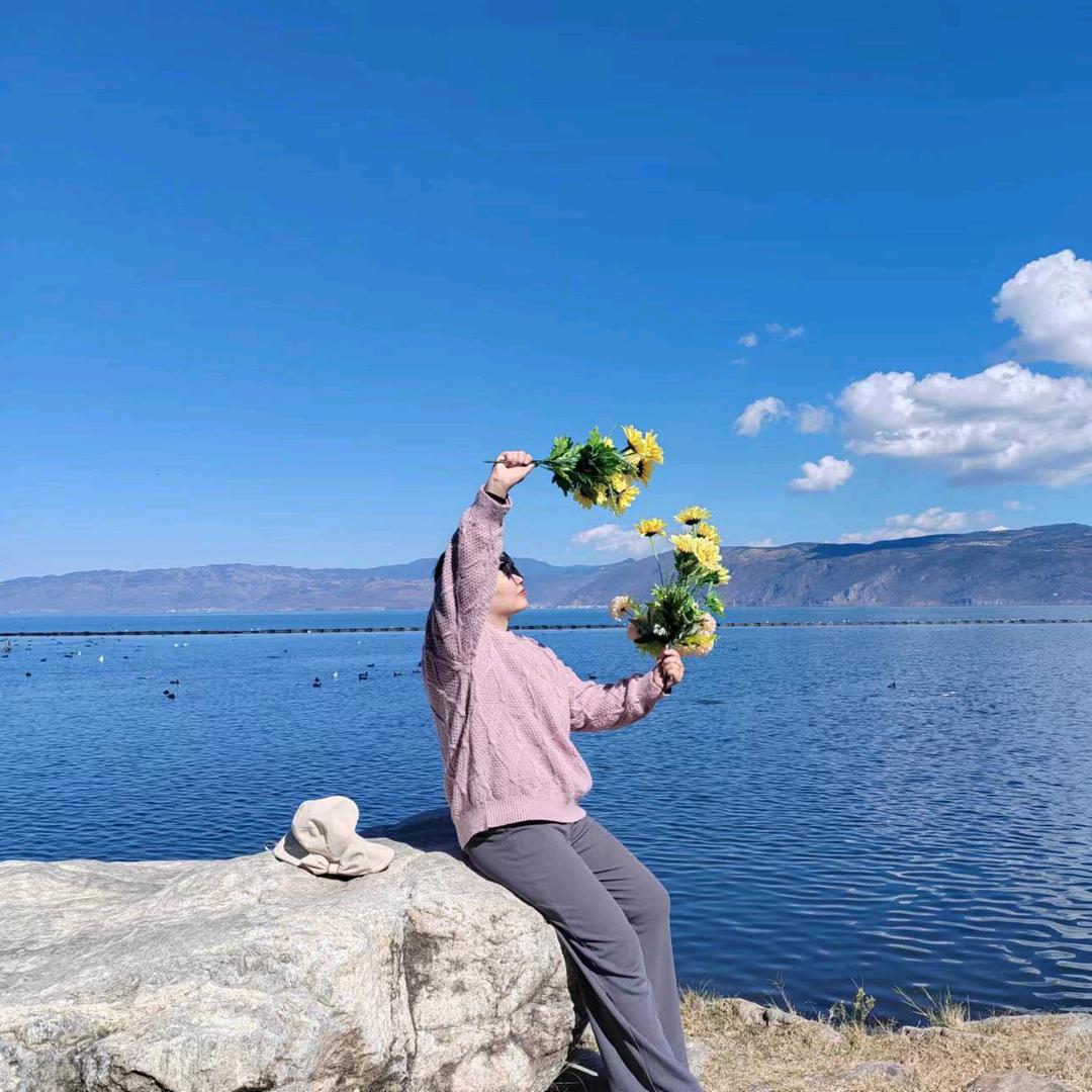 长沙华中涉外职业高中刘老师