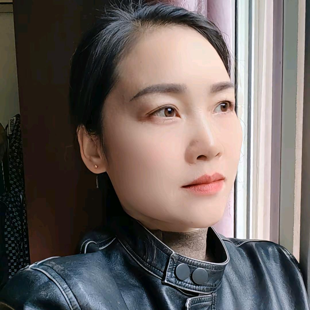 晨云暮色—在南川马嘴风吹岭做民宿的琴姐