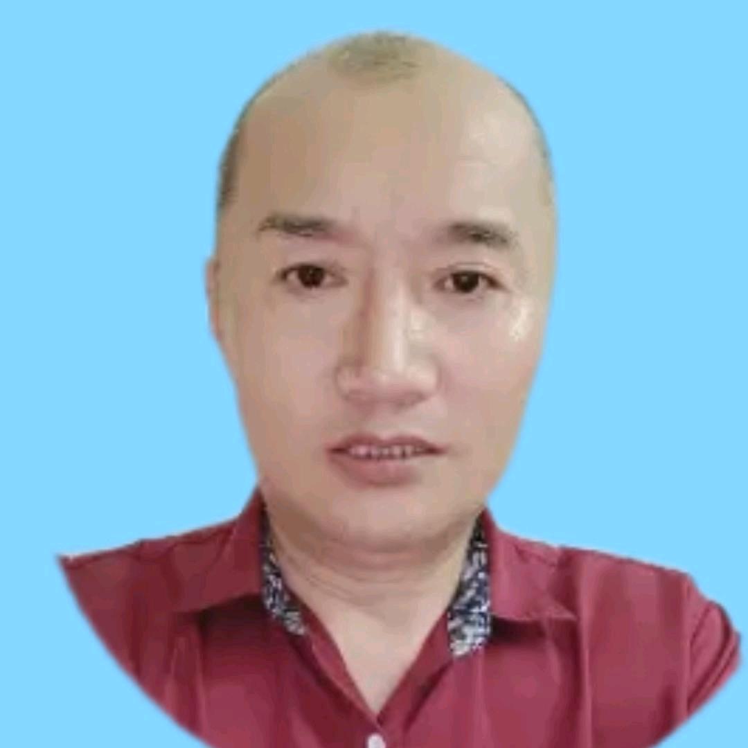小壮哥滚筒蹄花鸡，手抓牛骨