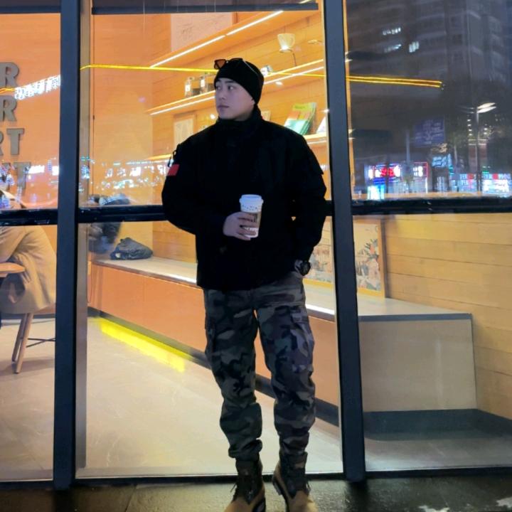 隔壁小王吖
