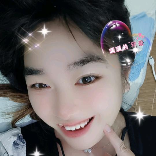 小虎牙妹