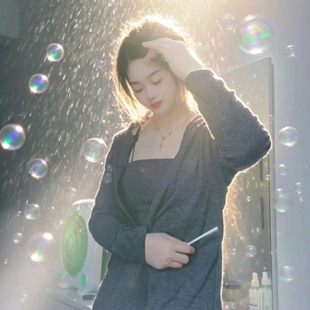 ☆周妹儿╭(╯ε╰)╮
