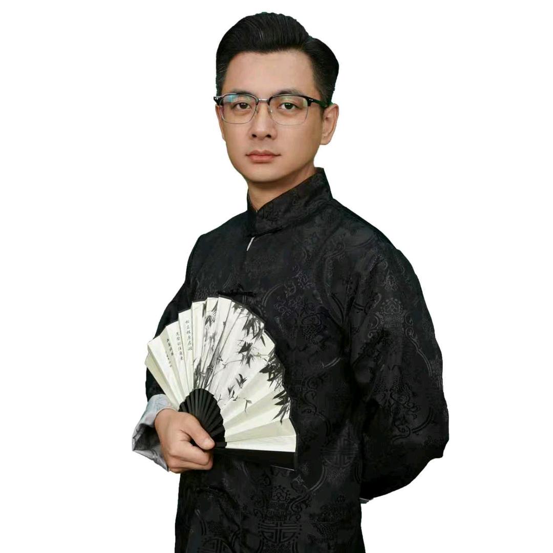 张厂长-百草雄英