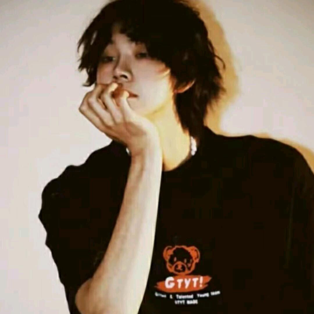 泪水打湿鸡腿饭