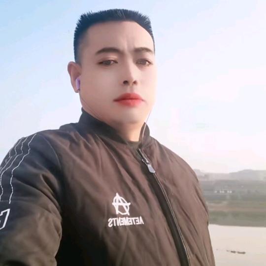 贵E哥
