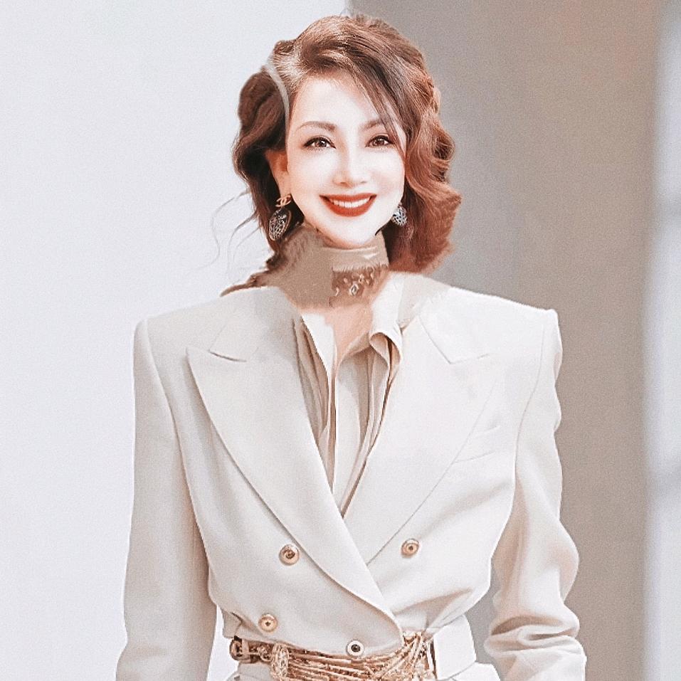 杨静Iris