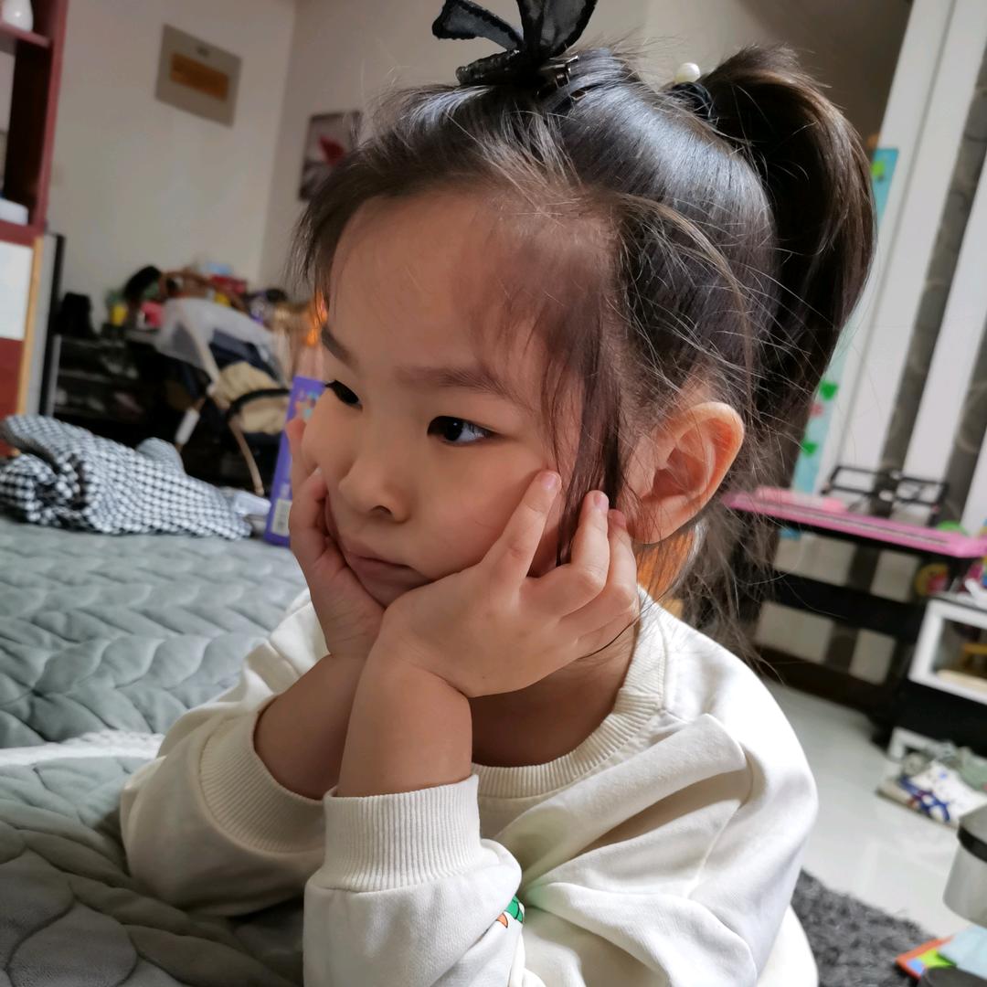 凹凸曼小怪兽