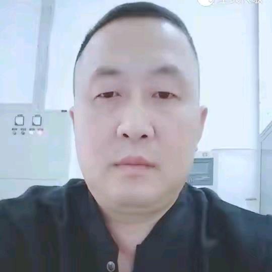劉冰