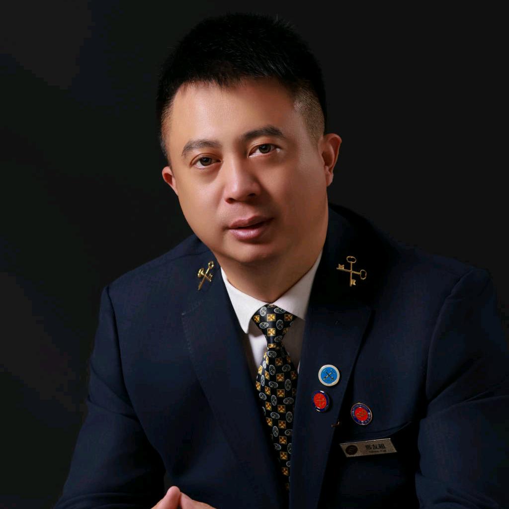 丽华超人