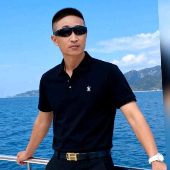 捂住伤口却捂不住疼💘💘💘