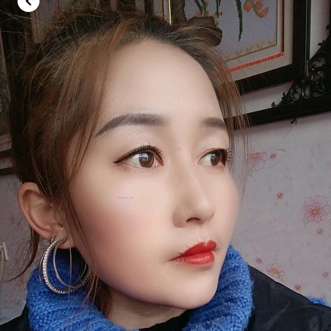 爱笑自己