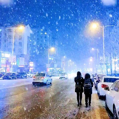 阳光融雪