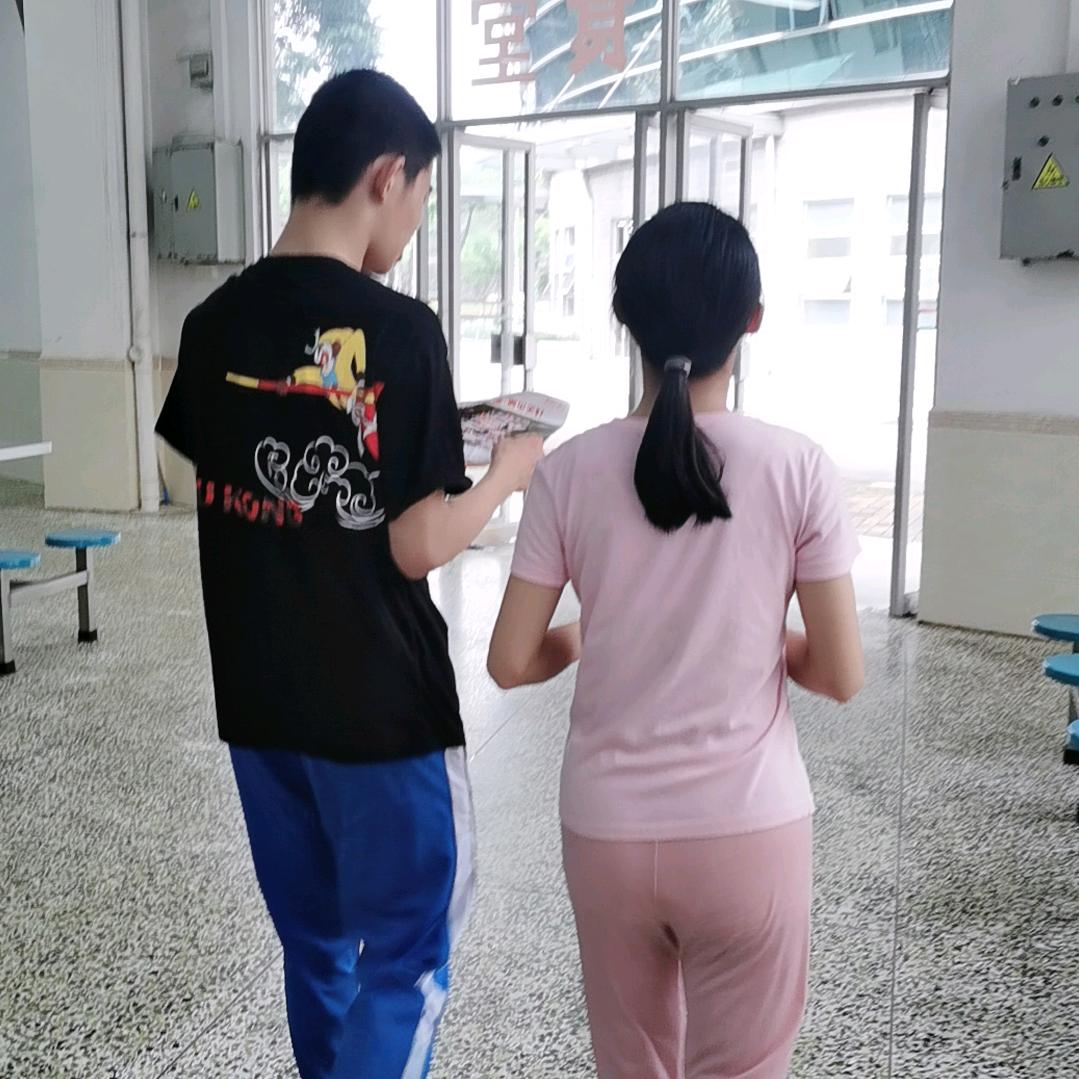 塘厦第二初级中学胡照龙