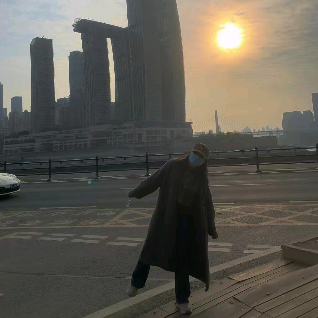 TATA木门刘大小姐